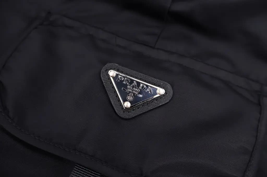 프라다 PRADA Re-Nylon 카고 쇼츠 상세 이미지
