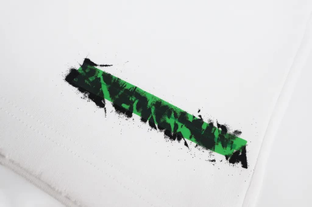 발렌시아가 BALENCIAGA 테이프 그래픽 헤비 코튼 쇼츠 상세 이미지
