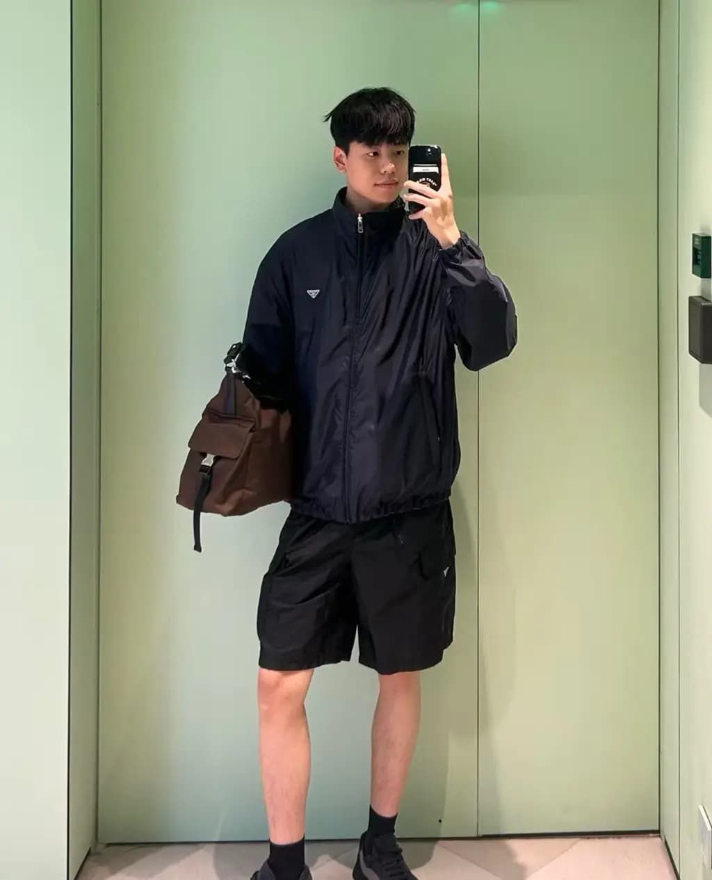 프라다 PRADA 리나일론 카고 쇼츠 상세 이미지