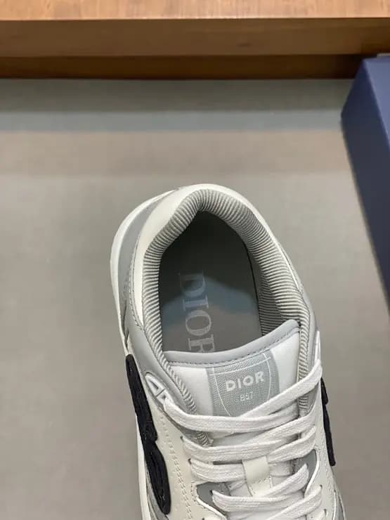 디올 디올 B57 로우탑 스니커즈 상세 이미지