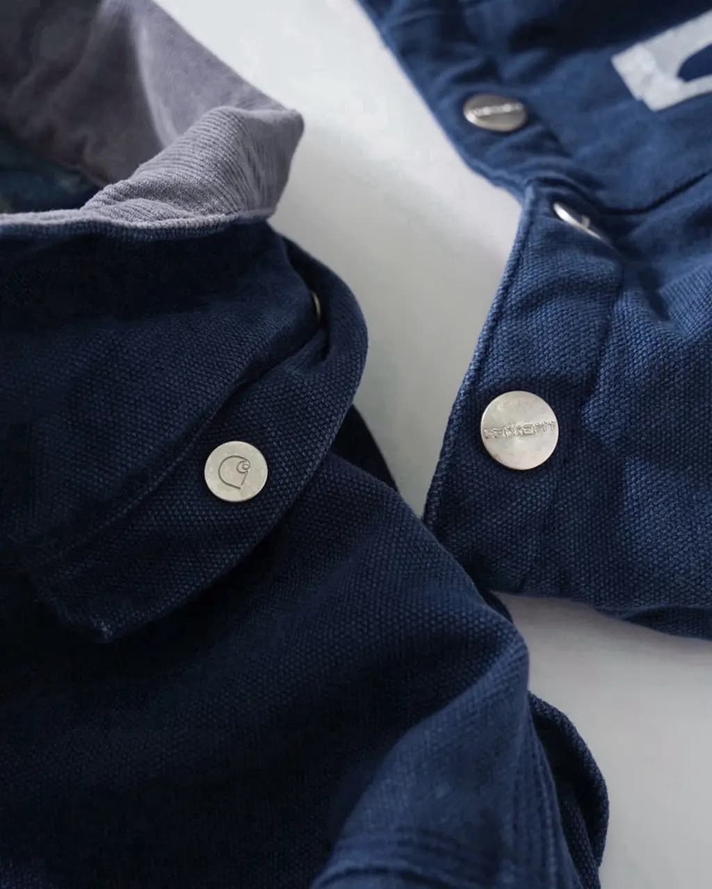 뉴발란스 CARHARTT WIP x NEW BALANCE 재킷 상세 이미지