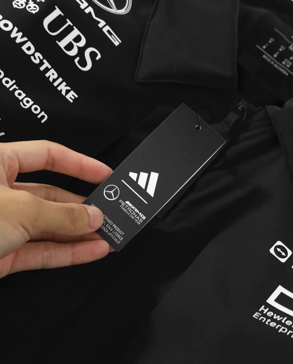 아디다스 ADIDAS x Mercedes-AMG PETRONAS F1 Team 재킷 상세 이미지