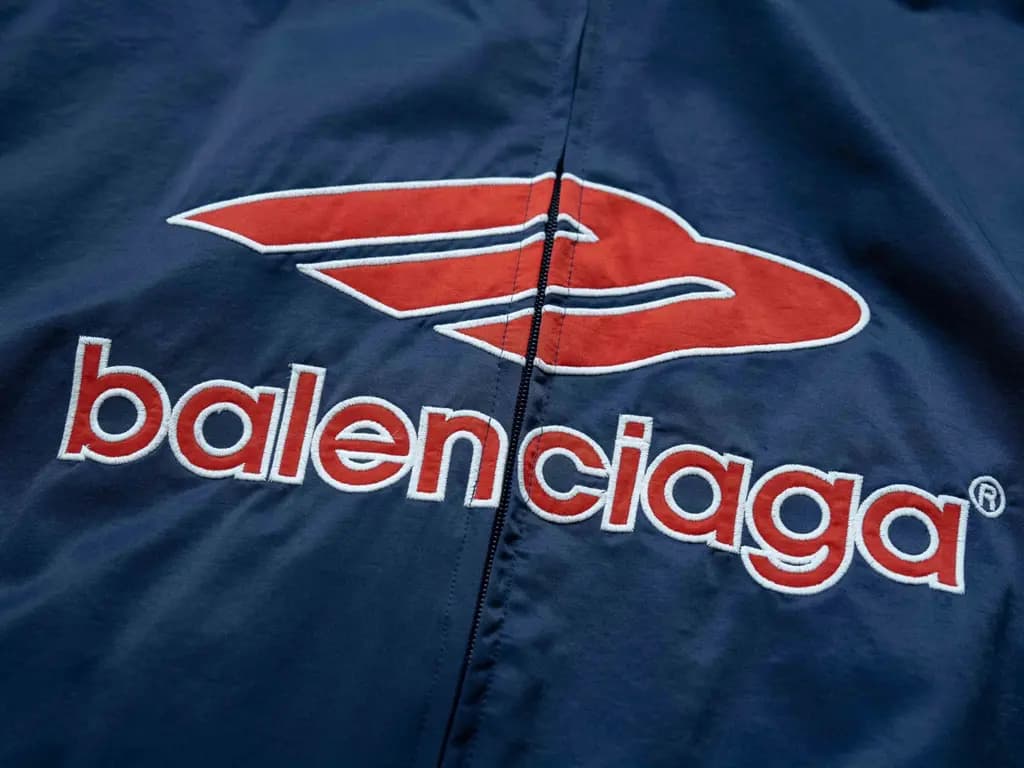 발렌시아가 BALENCIAGA Big Logo Windbreaker Jacket 상세 이미지