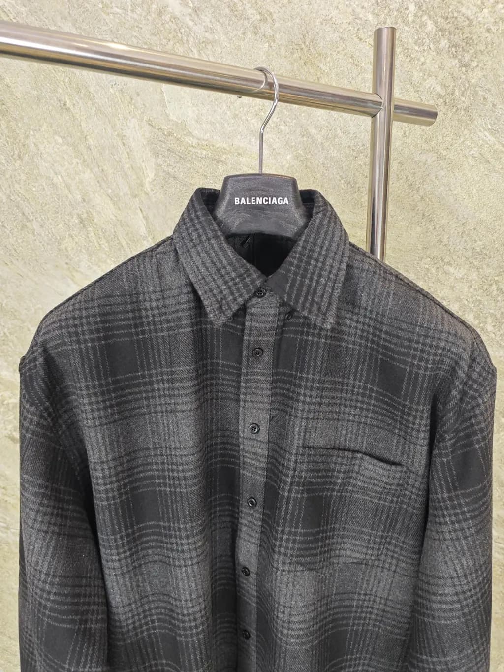 발렌시아가 BALENCIAGA 체크 셔츠 재킷 상세 이미지