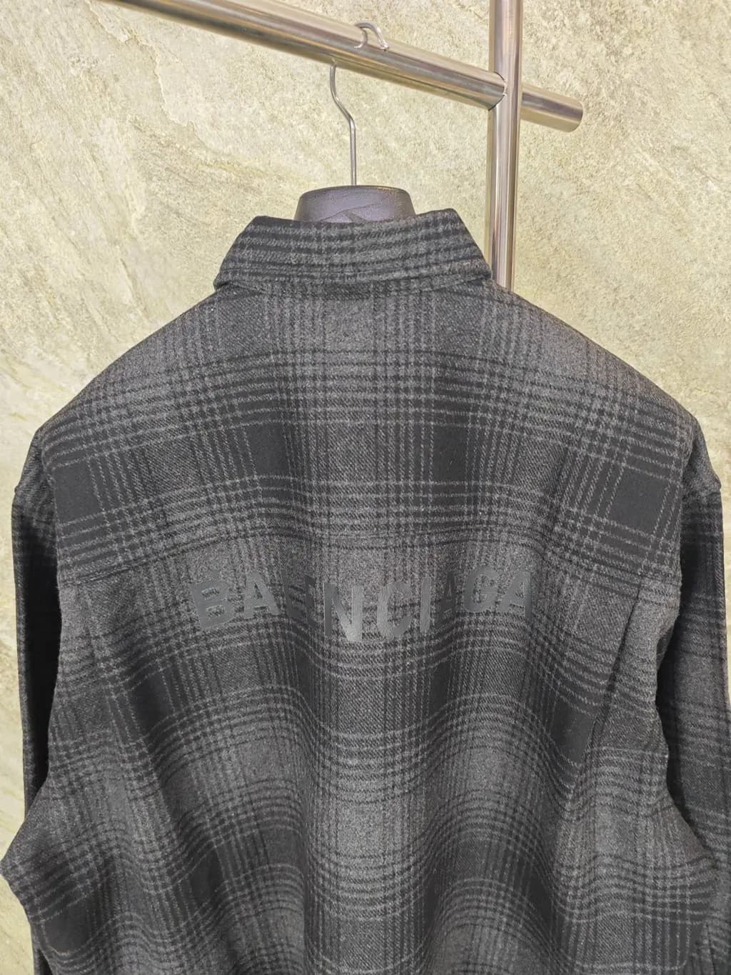 발렌시아가 BALENCIAGA 체크 셔츠 재킷 상세 이미지