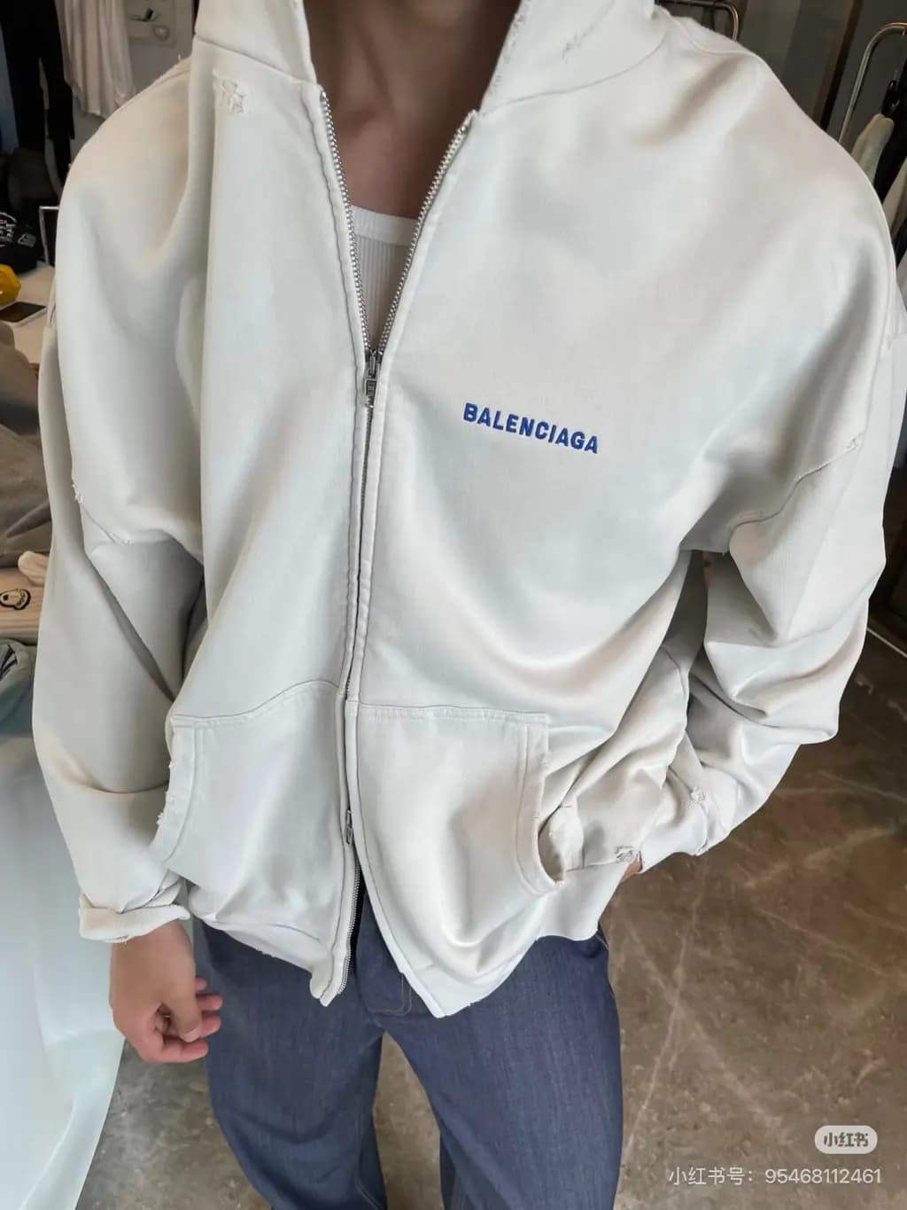 발렌시아가 BALENCIAGA 자수 집업 후드 상세 이미지