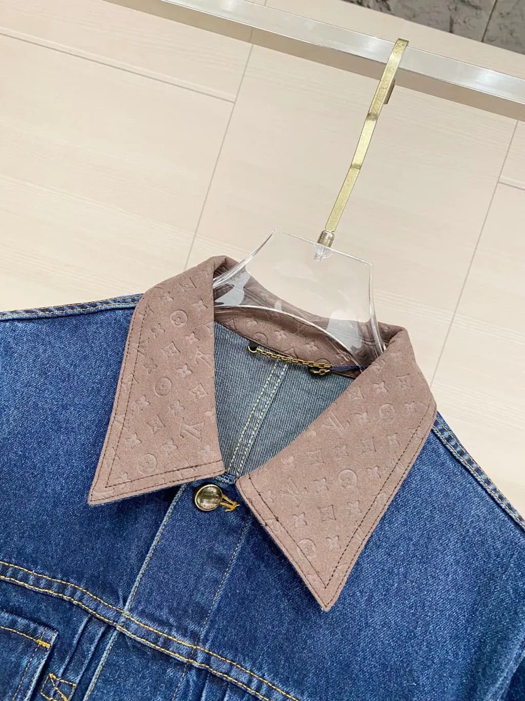 루이비통 LOUIS VUITTON 모노그램 데님 자켓 상세 이미지
