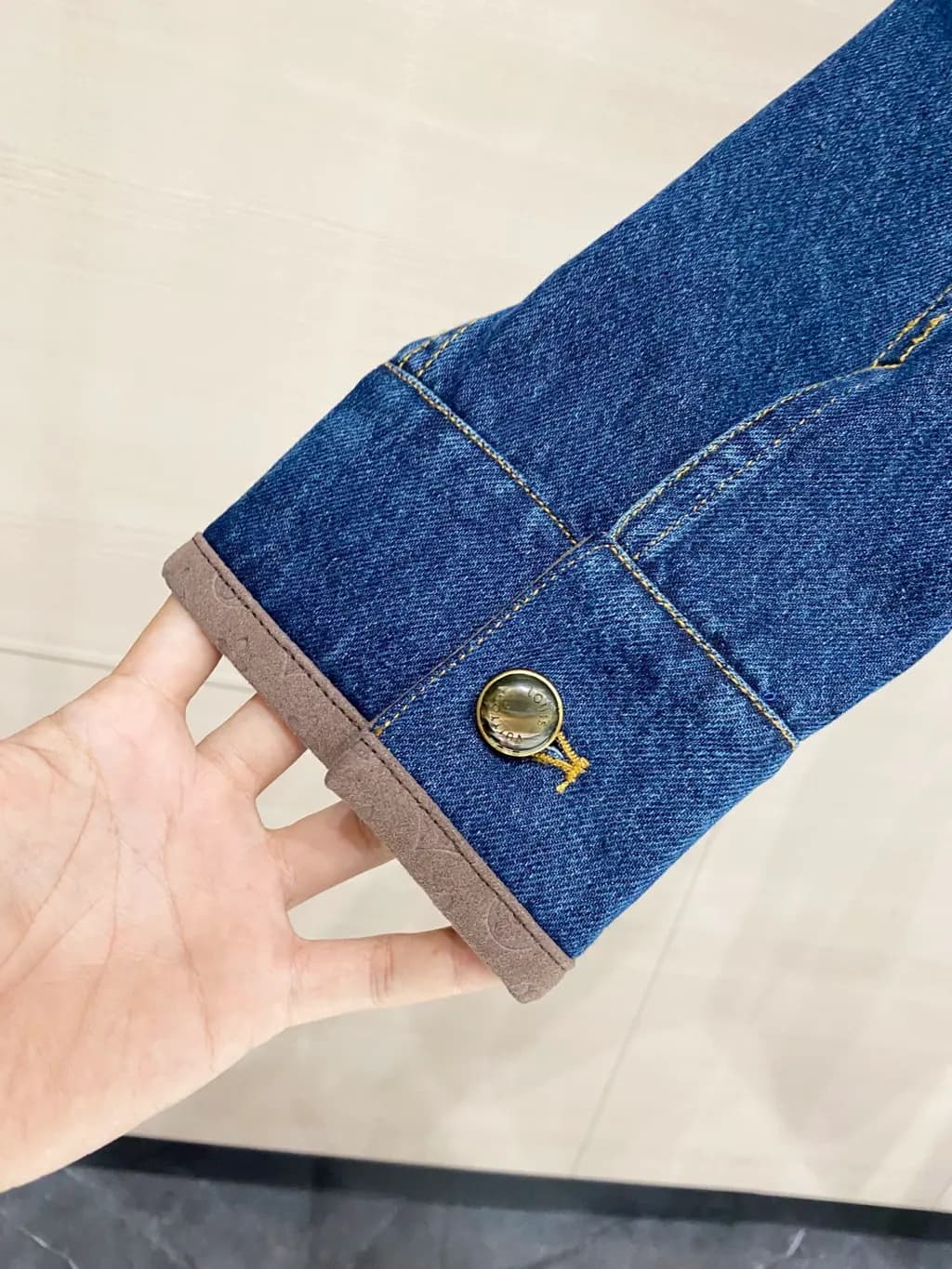 루이비통 LOUIS VUITTON 모노그램 데님 자켓 상세 이미지