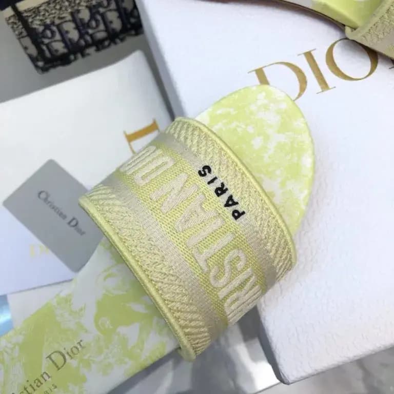 디올 디올 디웨이 (DWAY) 슬리퍼 25SS 상세 이미지