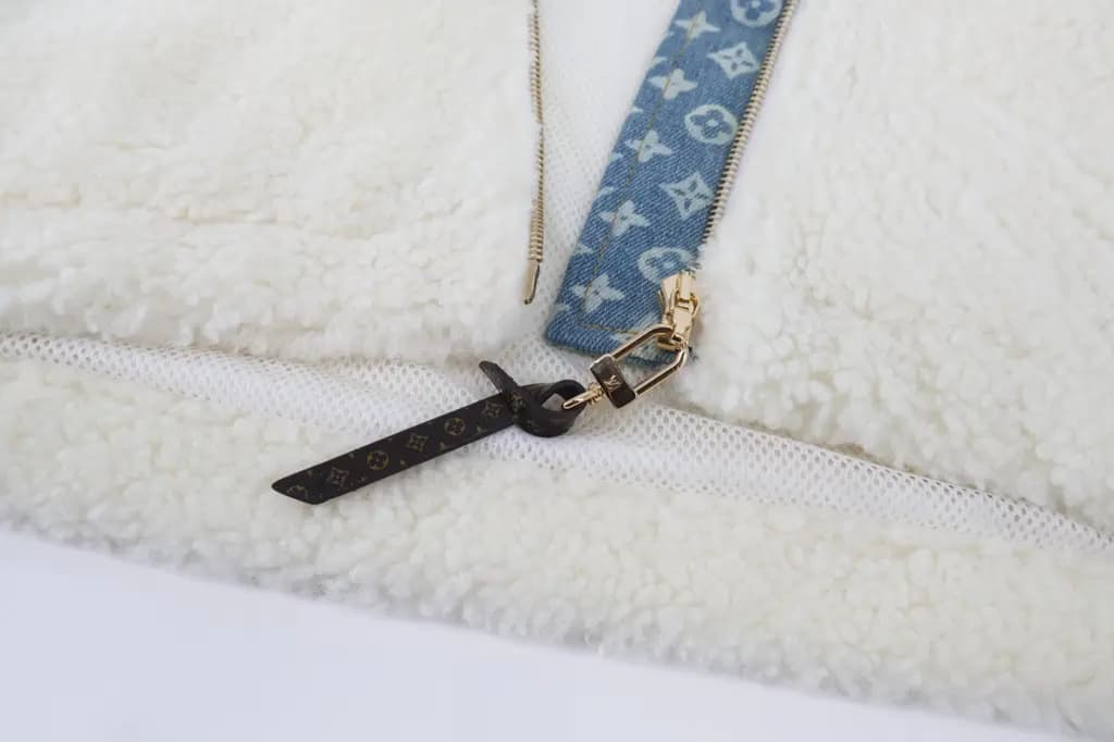 루이비통 LOUIS VUITTON 쉐르파 플리스 후드 집업 상세 이미지