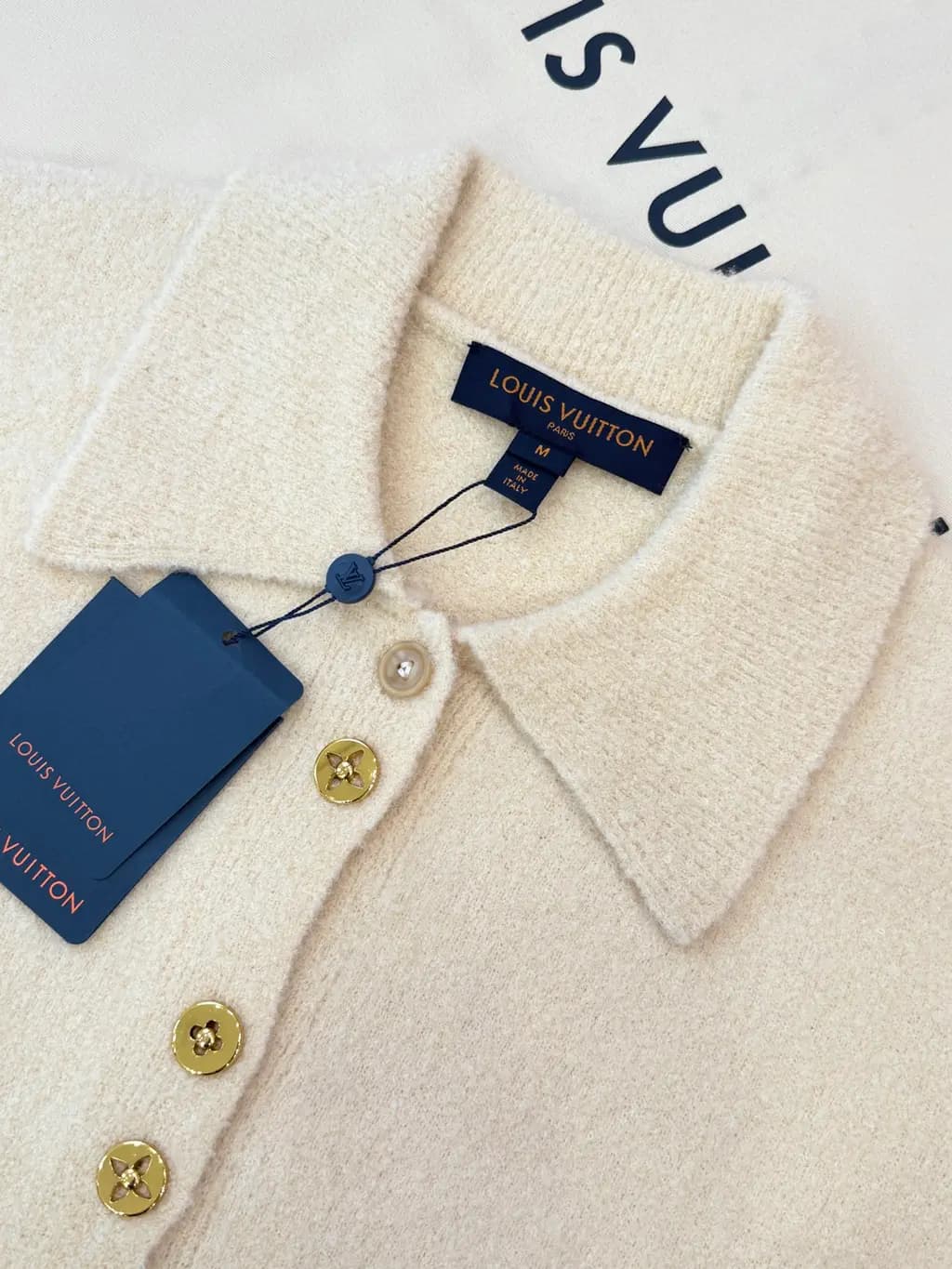 루이비통 LOUIS VUITTON 울 블렌드 크롭 니트 카디건 상세 이미지