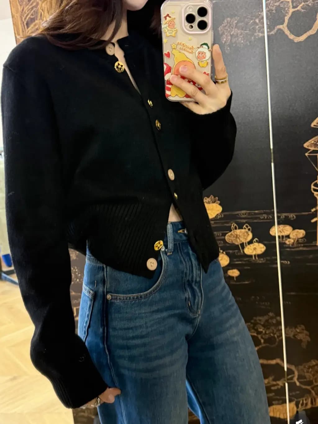 루이비통 LOUIS VUITTON 울 블렌드 크롭 니트 카디건(Long) 상세 이미지