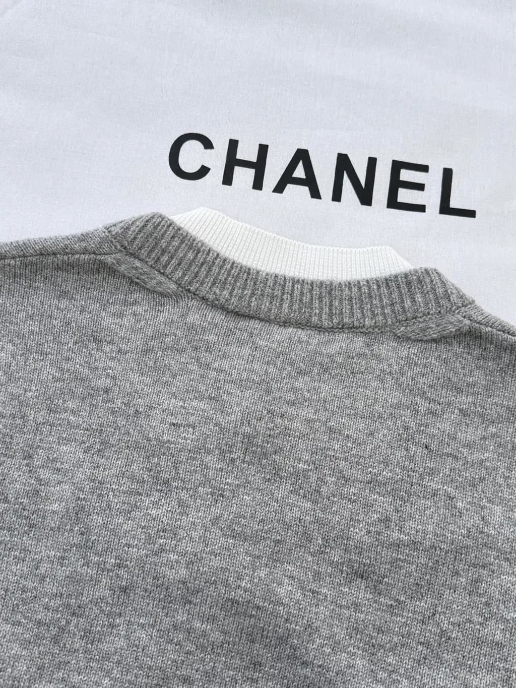 샤넬 CHANEL 울 블렌드 크롭 니트 카디건 상세 이미지