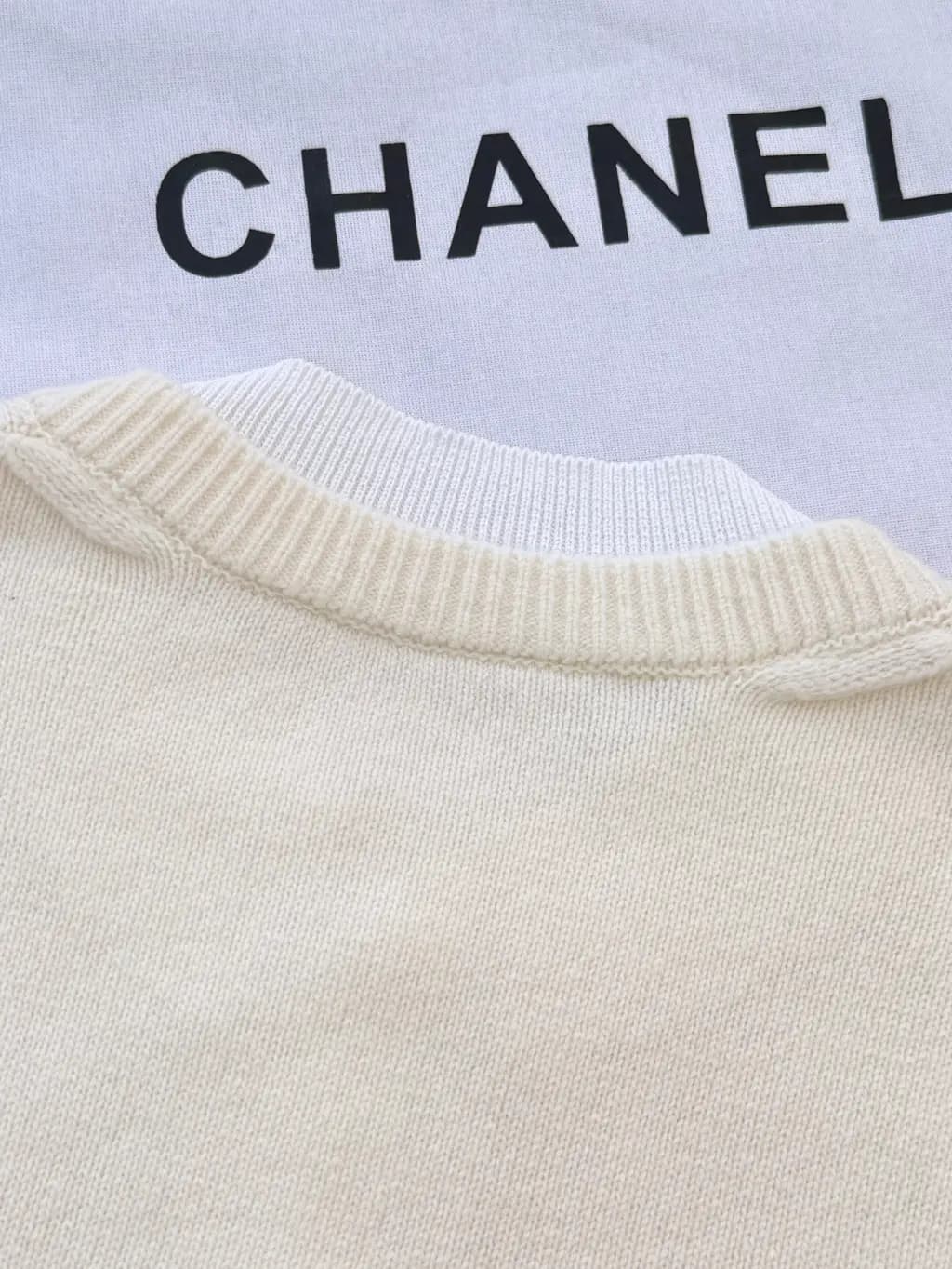 샤넬 CHANEL 울 블렌드 크롭 니트 카디건 상세 이미지