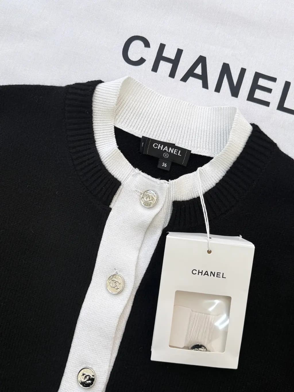 샤넬 CHANEL 울 블렌드 크롭 니트 카디건 상세 이미지