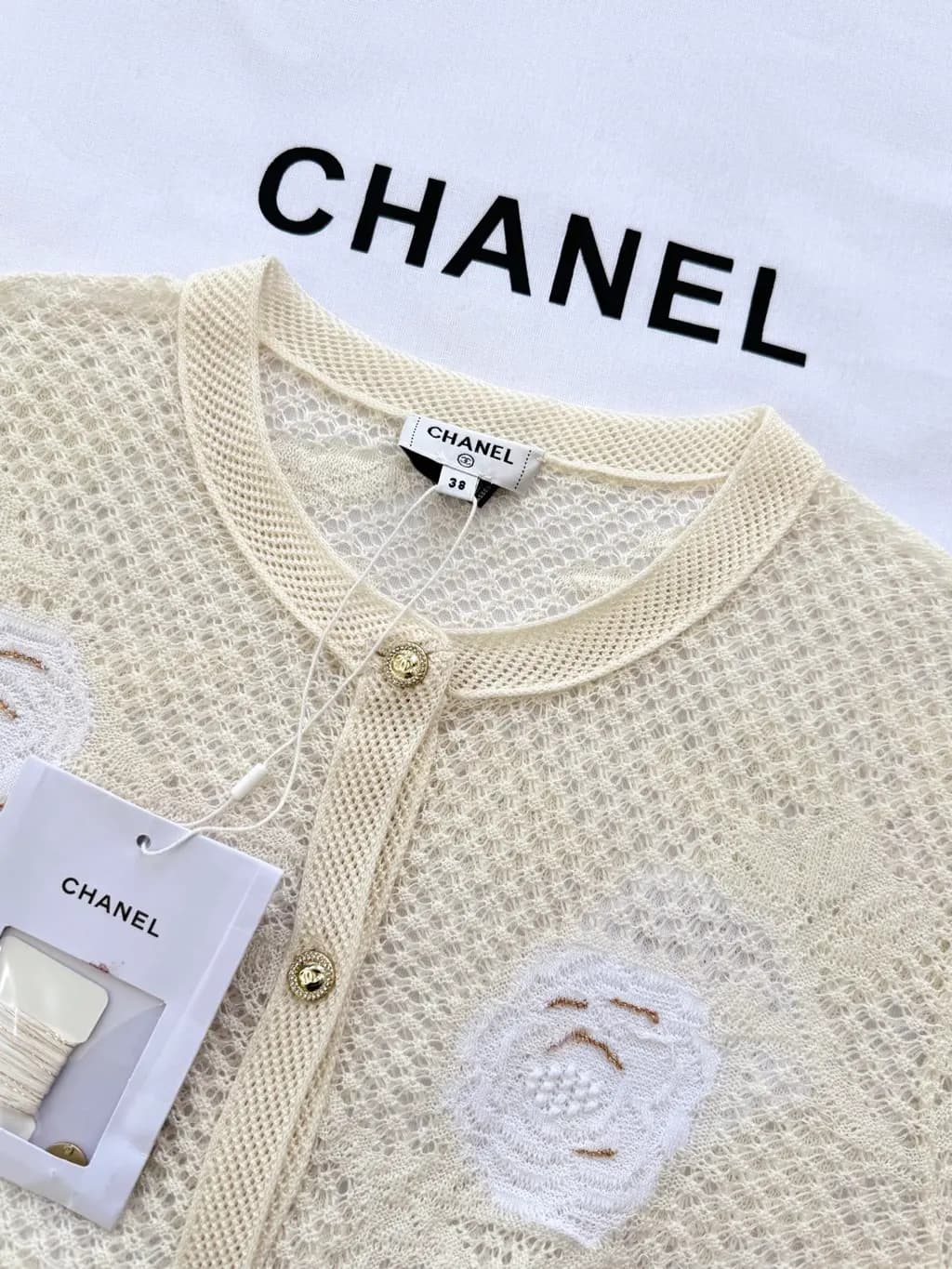 샤넬 CHANEL 오픈워크 레이스 니트 카디건 상세 이미지