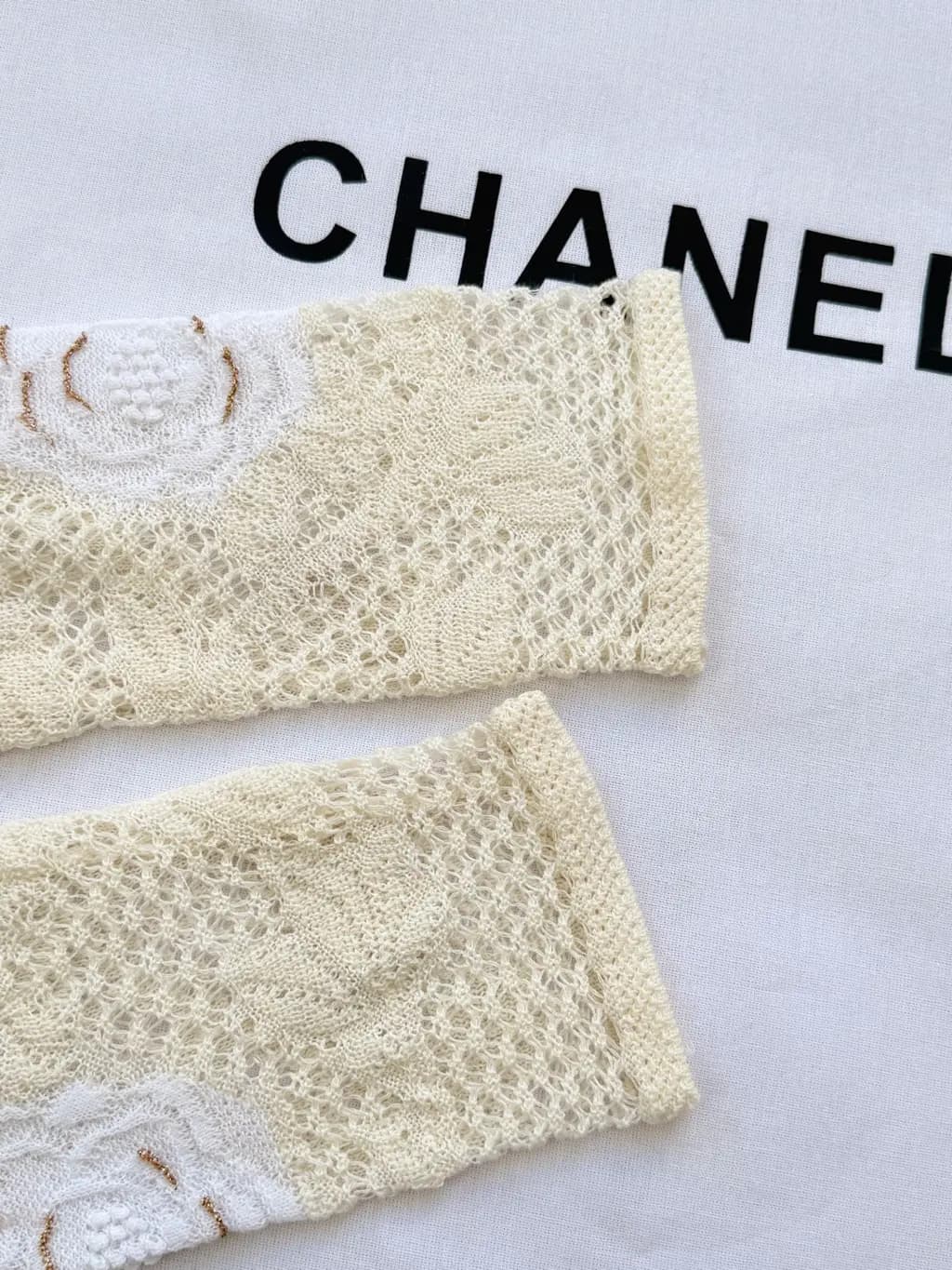 샤넬 CHANEL 오픈워크 레이스 니트 카디건 상세 이미지