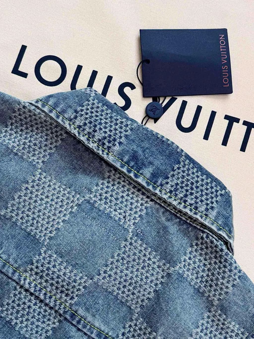 루이비통 LOUIS VUITTON 체크 패턴 데님 셔츠 상세 이미지