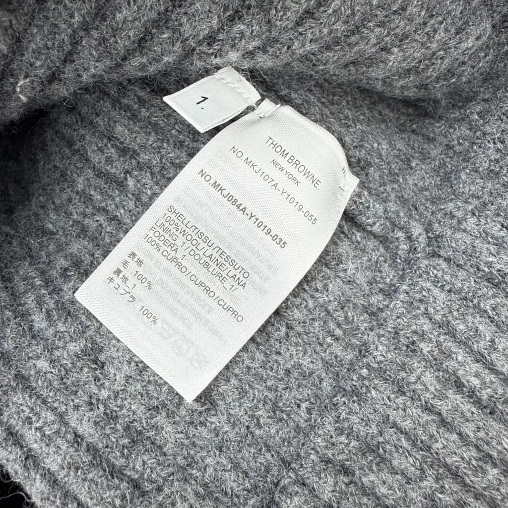 톰브라운 THOM BROWNE 리브드 울 크롭 가디건 상세 이미지