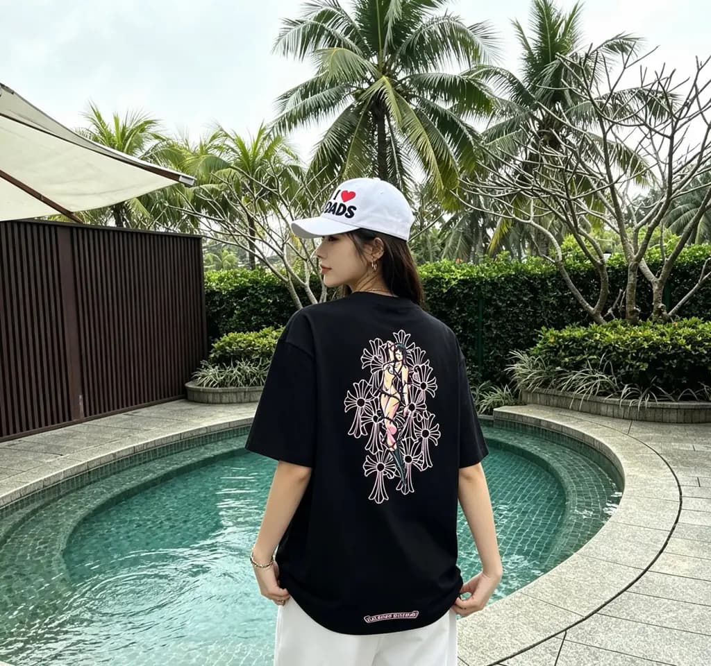 크롬하츠 CHROME HEARTS DEADLY DOLL 오버사이즈 티셔츠 상세 이미지
