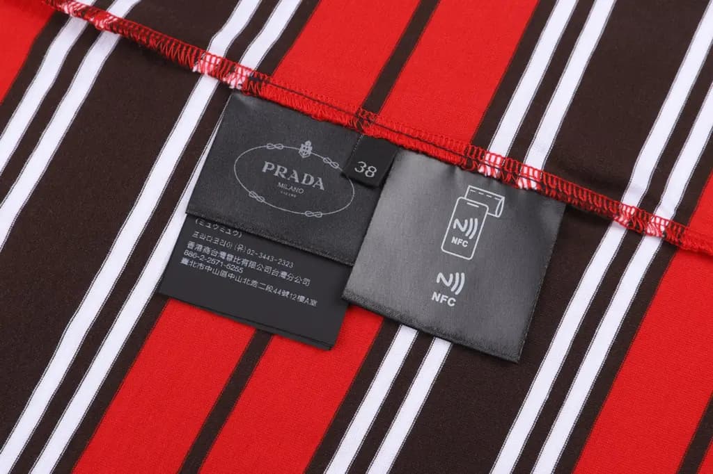 프라다 PRADA 스트라이프 니트 티셔츠 상세 이미지