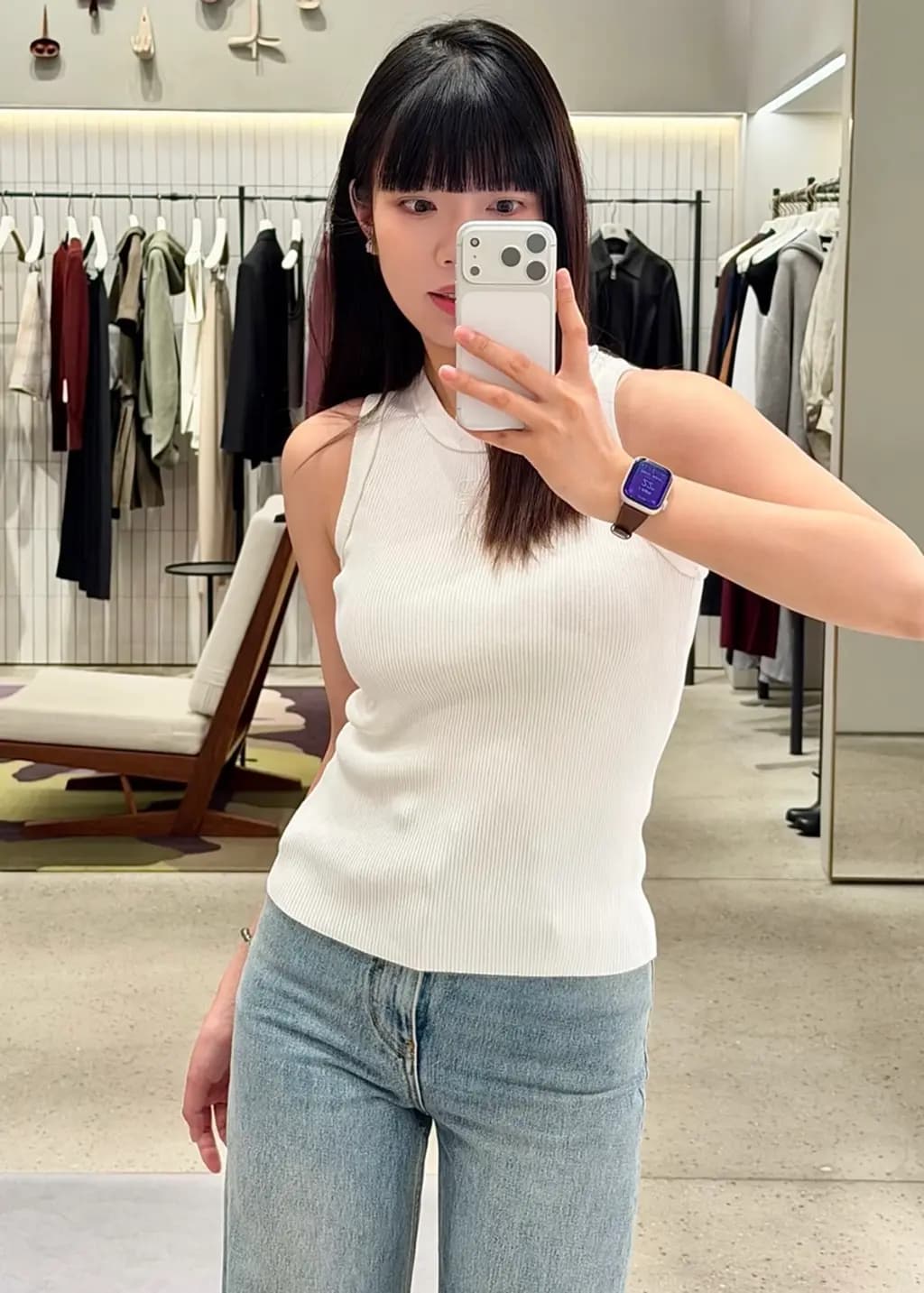 로에베 LOEWE 아나그램 자수 립 탱크탑 상세 이미지
