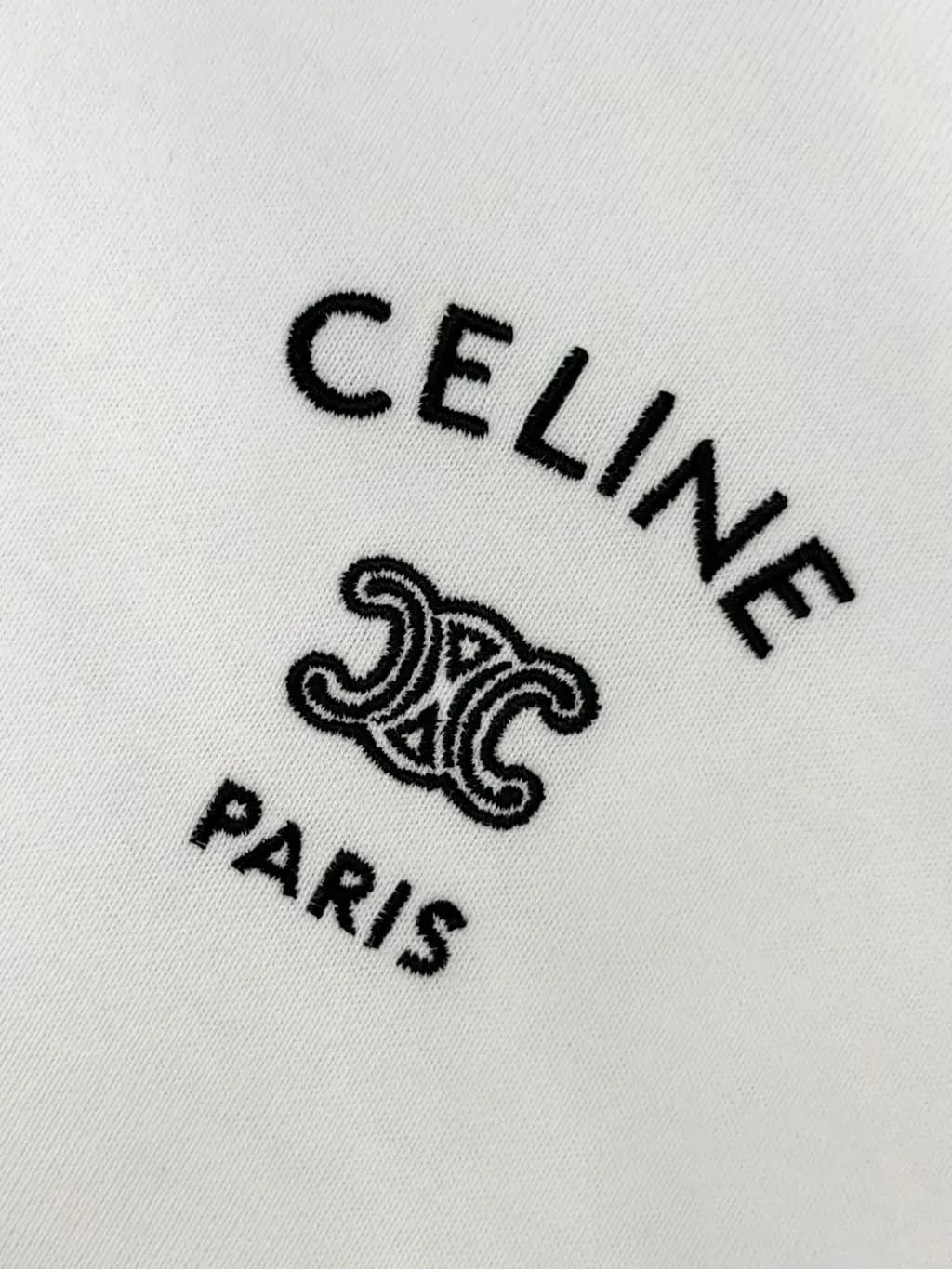 셀린느 CELINE 트리옴프 자수 오버핏 반팔 티셔츠 상세 이미지