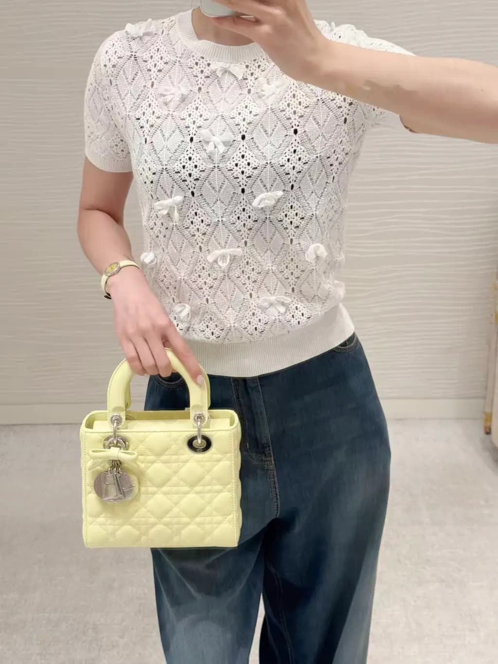 디올 DIOR 오픈워크 레이스 코튼 니트 반팔 티셔츠 상세 이미지