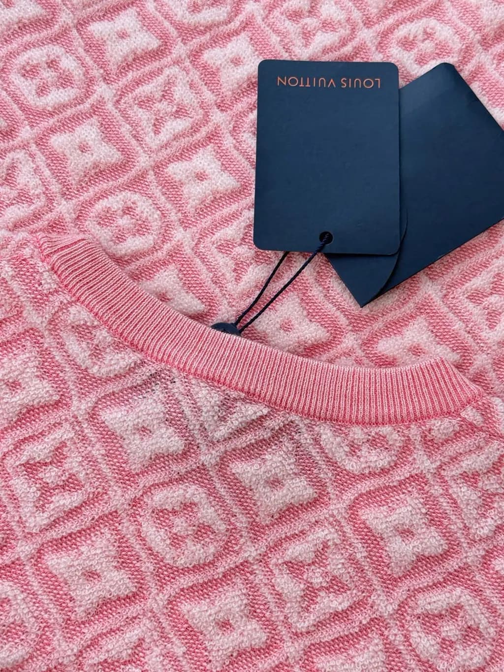 루이비통 LOUIS VUITTON 모노그램 자카드 니트 반팔 티셔츠 상세 이미지