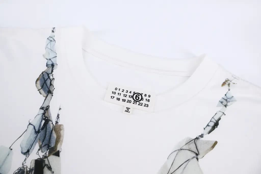 메종마르지엘라 MAISON MARGIELA 디지털 프린트 아티스틱 티셔츠 상세 이미지