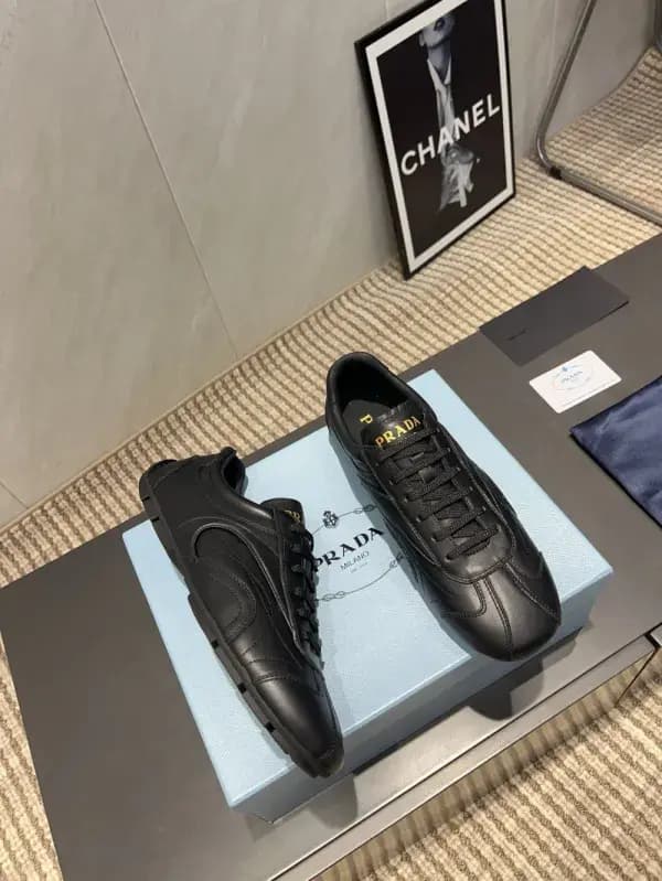 프라다 프라다 스니커즈 25SS 상세 이미지