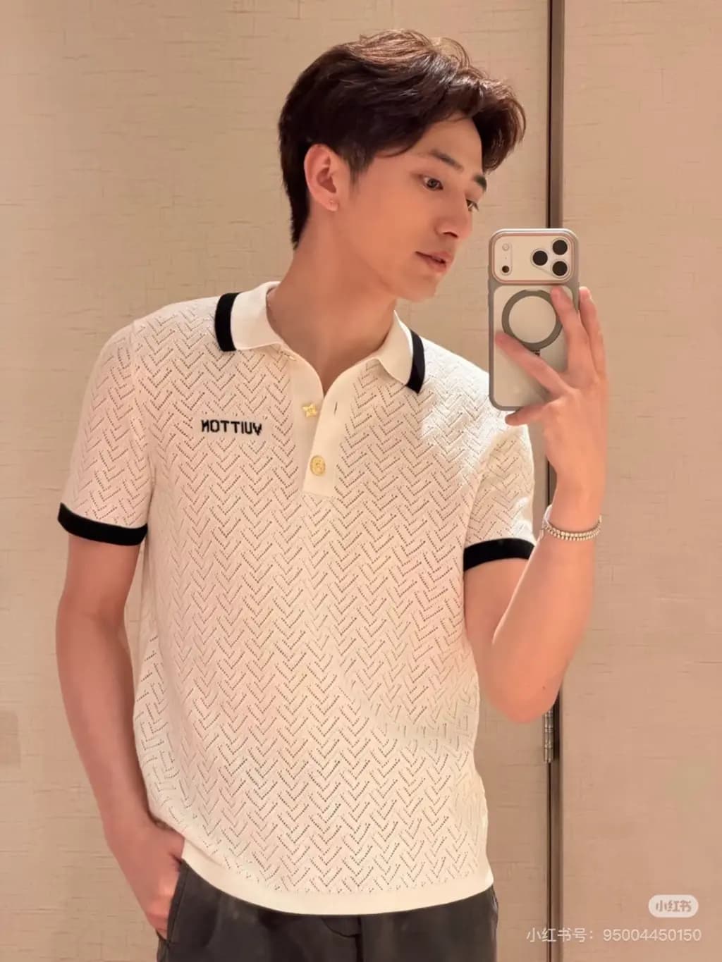 루이비통 LOUIS VUITTON 메쉬 자카드 폴로 셔츠 상세 이미지