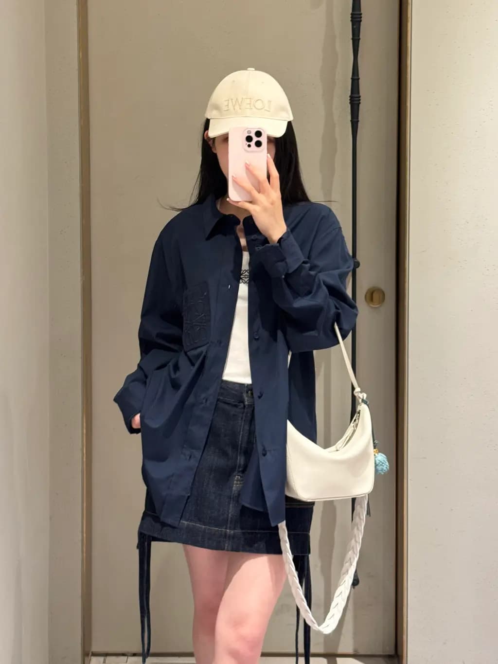 로에베 LOEWE 아나그램 자수 코튼 셔츠 상세 이미지