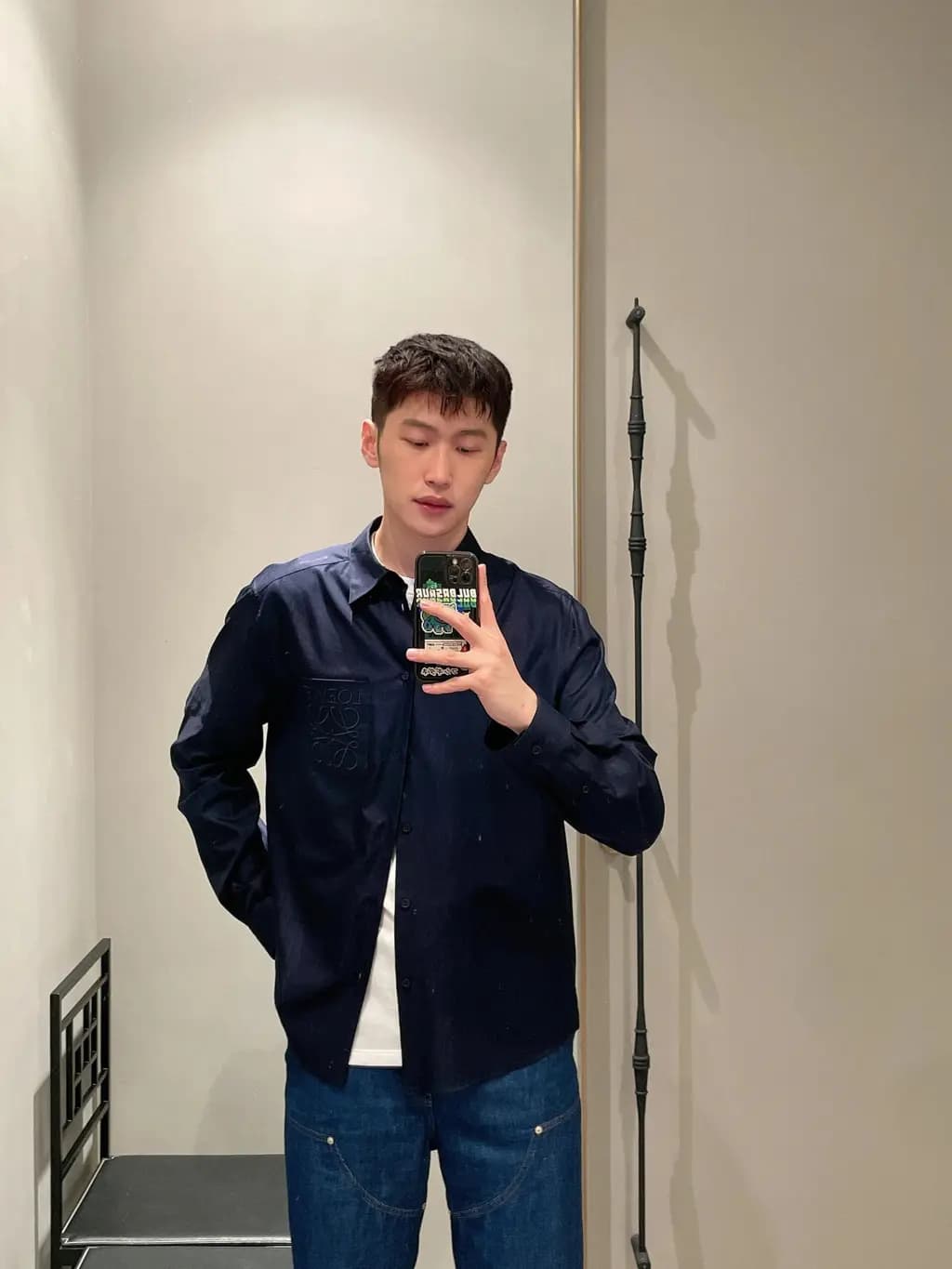 로에베 LOEWE 아나그램 자수 코튼 셔츠 상세 이미지