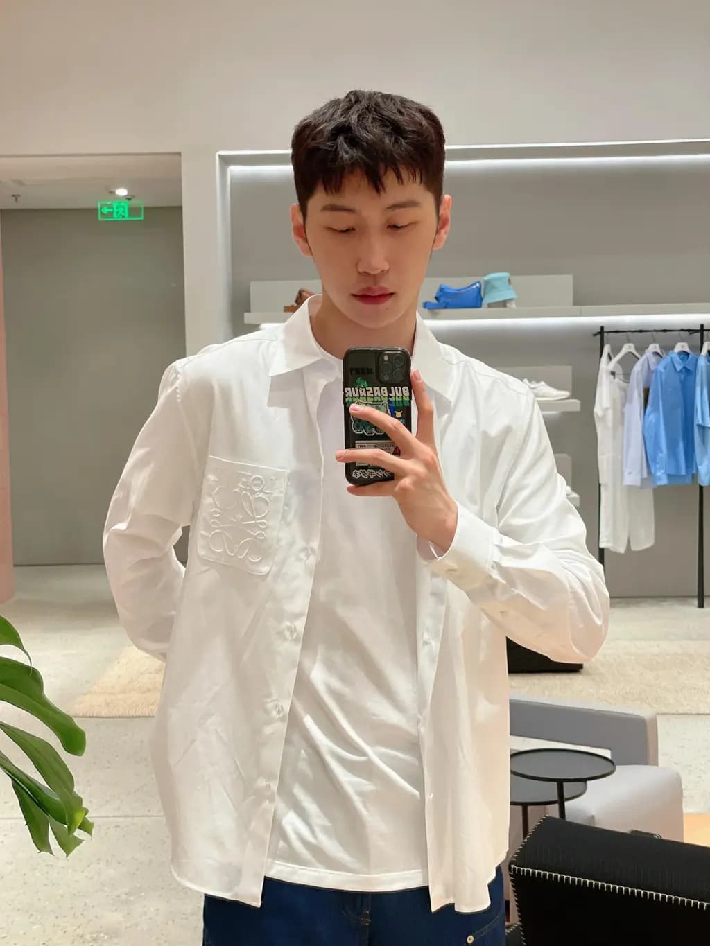 로에베 LOEWE 아나그램 자수 코튼 셔츠 상세 이미지