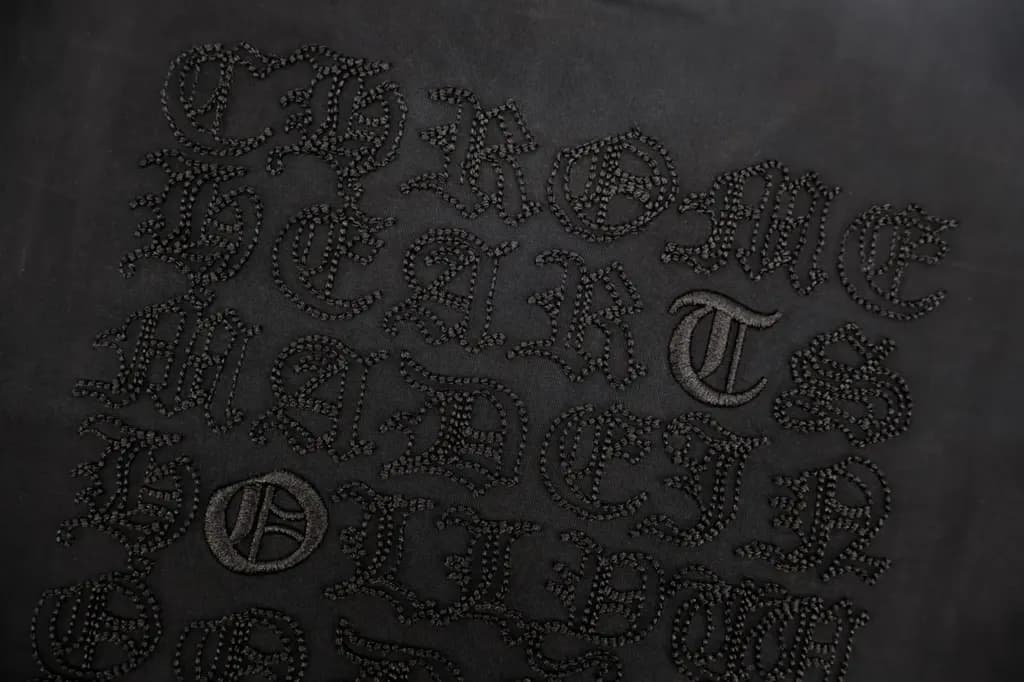 크롬하츠 CHROME HEARTS 올오버 자수 헤비웨이트 티셔츠 상세 이미지