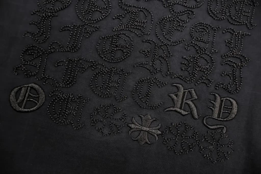 크롬하츠 CHROME HEARTS 올오버 자수 헤비웨이트 티셔츠 상세 이미지