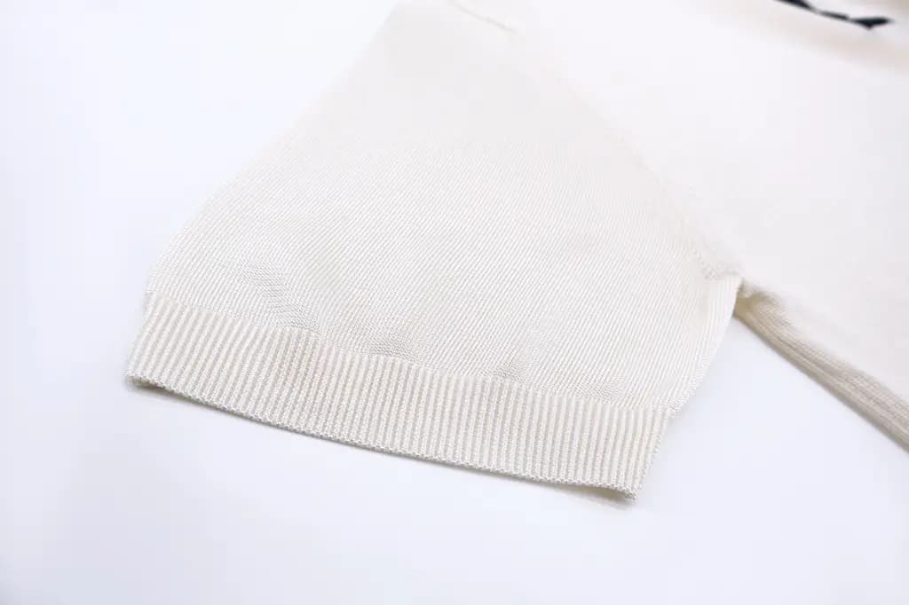 펜디 FENDI 콘트라스트 칼라 니트 폴로 셔츠 상세 이미지