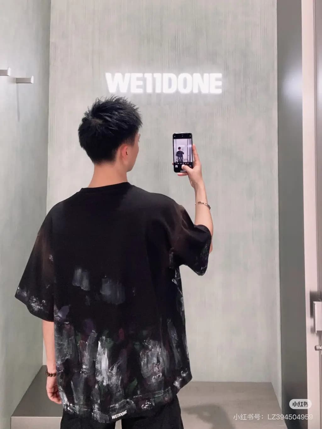 발렌시아가 BALENCIAGA 파리 레터 자수 핸드페인팅 그래피티 티셔츠 상세 이미지