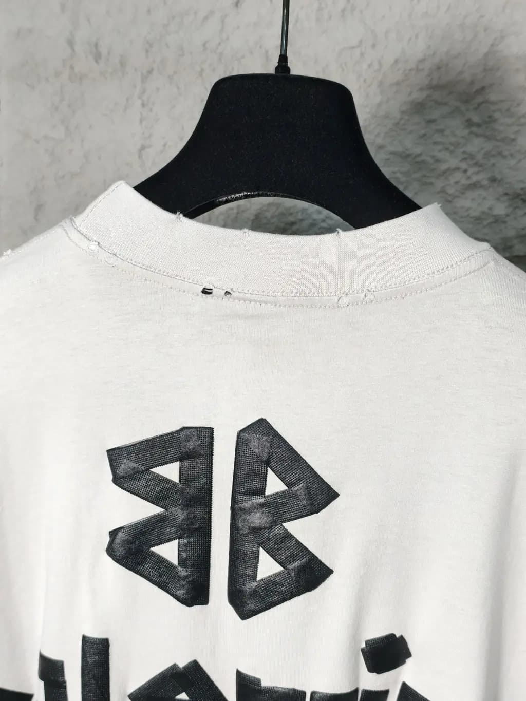 발렌시아가 BALENCIAGA 헤비듀티 프린트 크루넥 반팔 티셔츠 상세 이미지