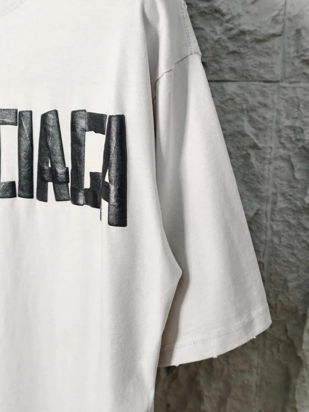 발렌시아가 BALENCIAGA 헤비듀티 프린트 크루넥 반팔 티셔츠 상세 이미지