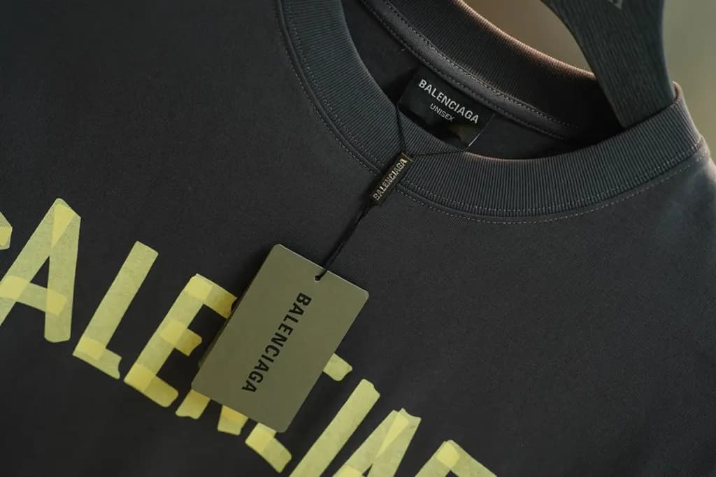 발렌시아가 BALENCIAGA 헤비듀티 프린트 크루넥 반팔 티셔츠 상세 이미지
