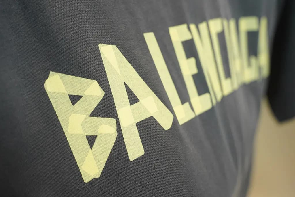 발렌시아가 BALENCIAGA 헤비듀티 프린트 크루넥 반팔 티셔츠 상세 이미지