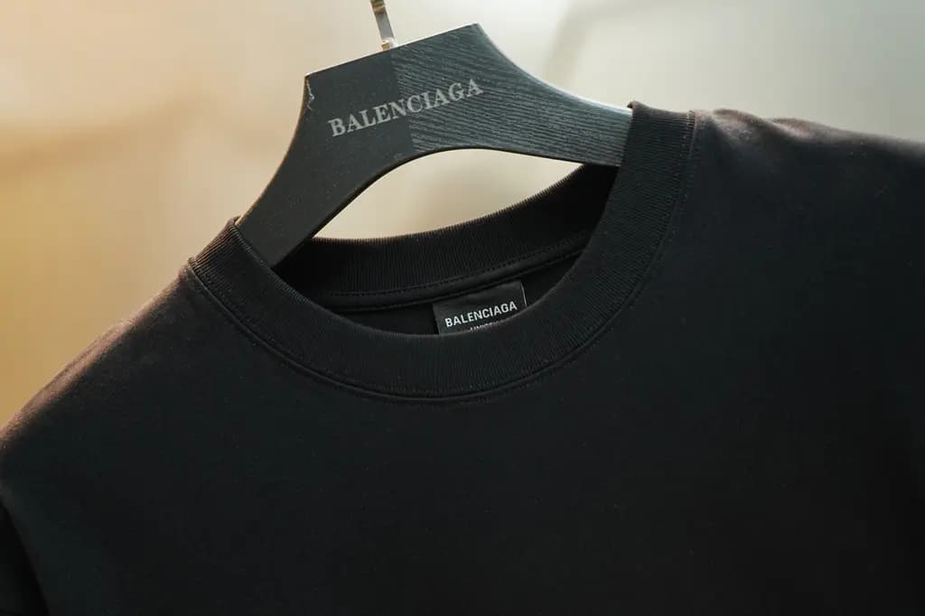 발렌시아가 BALENCIAGA M 로고 오버핏 크루넥 반팔 티셔츠 상세 이미지