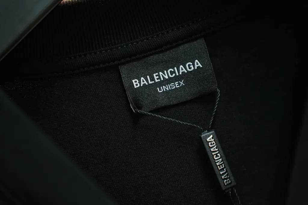 발렌시아가 BALENCIAGA M 로고 오버핏 크루넥 반팔 티셔츠 상세 이미지