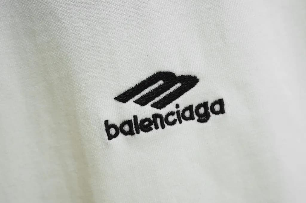 발렌시아가 BALENCIAGA M 로고 오버핏 크루넥 반팔 티셔츠 상세 이미지