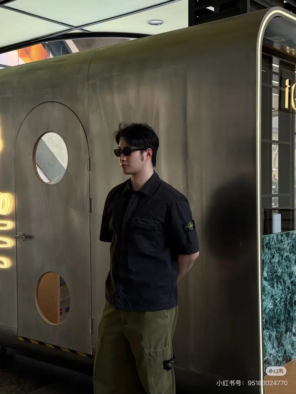 스톤아일랜드 STONE ISLAND 컴퍼스 로고 워크웨어 쇼츠leeve 셔츠 상세 이미지
