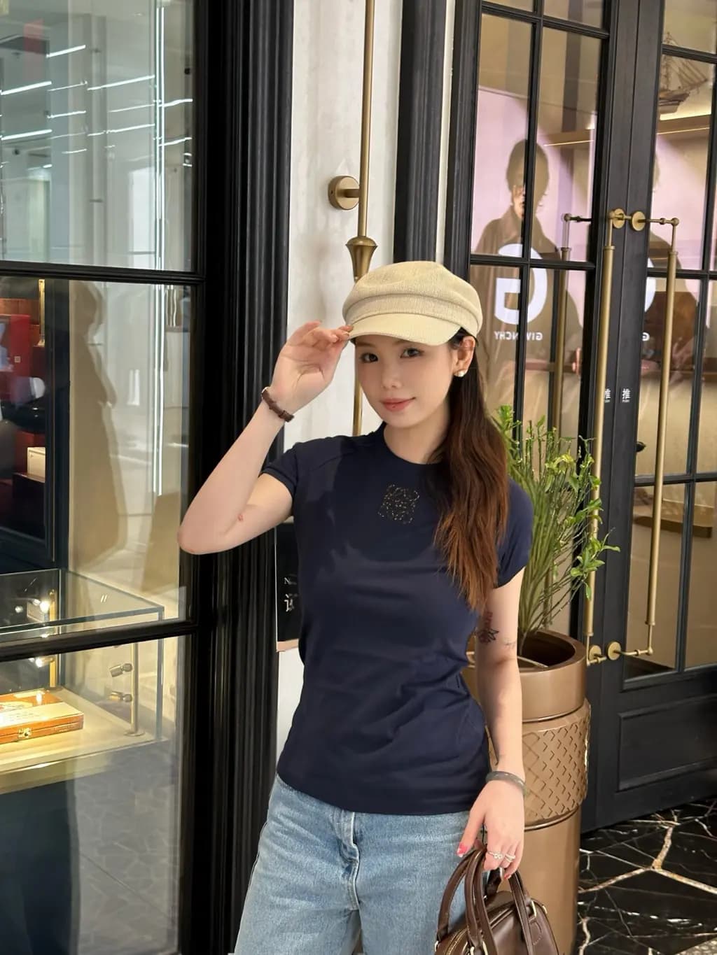 로에베 LOEWE 아나그램 자수 코튼 티셔츠 상세 이미지