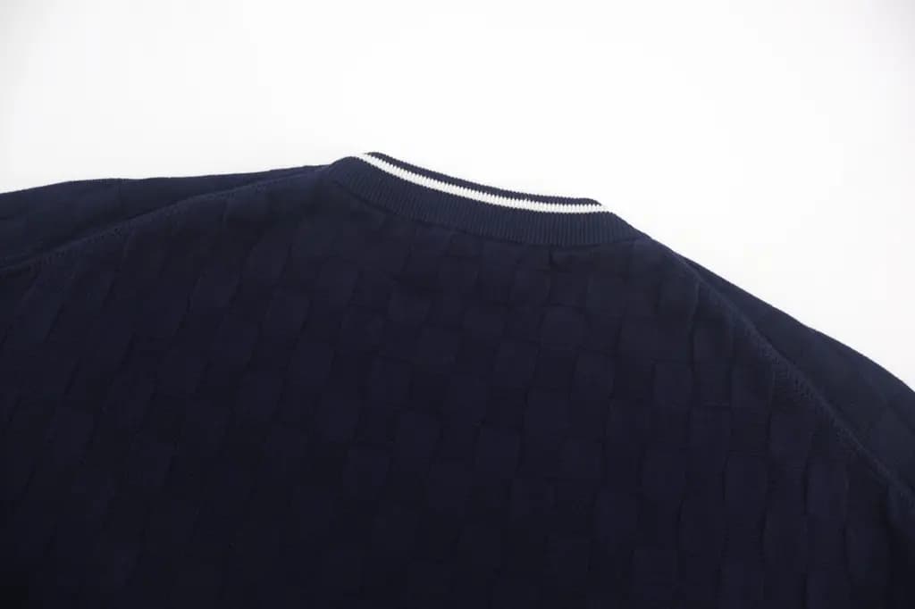 루이비통 LOUIS VUITTON 3D 다미에 체크 자카드 니트 티셔츠 상세 이미지