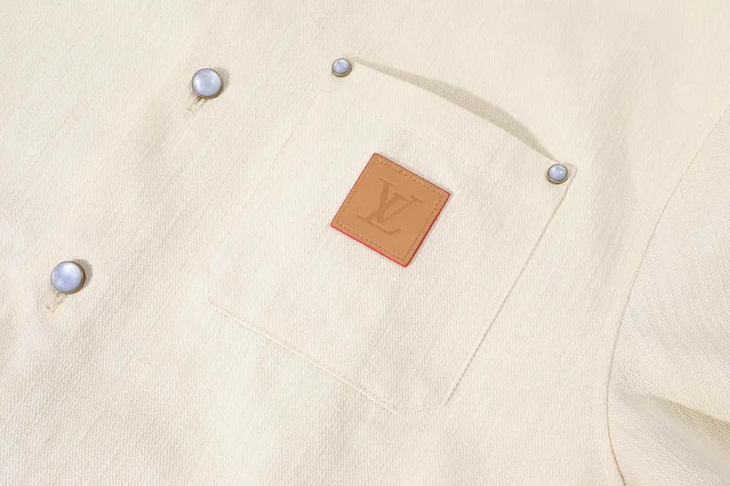 루이비통 LOUIS VUITTON "LE MONDE EST À VOUS" 린넨 반팔 셔츠 상세 이미지